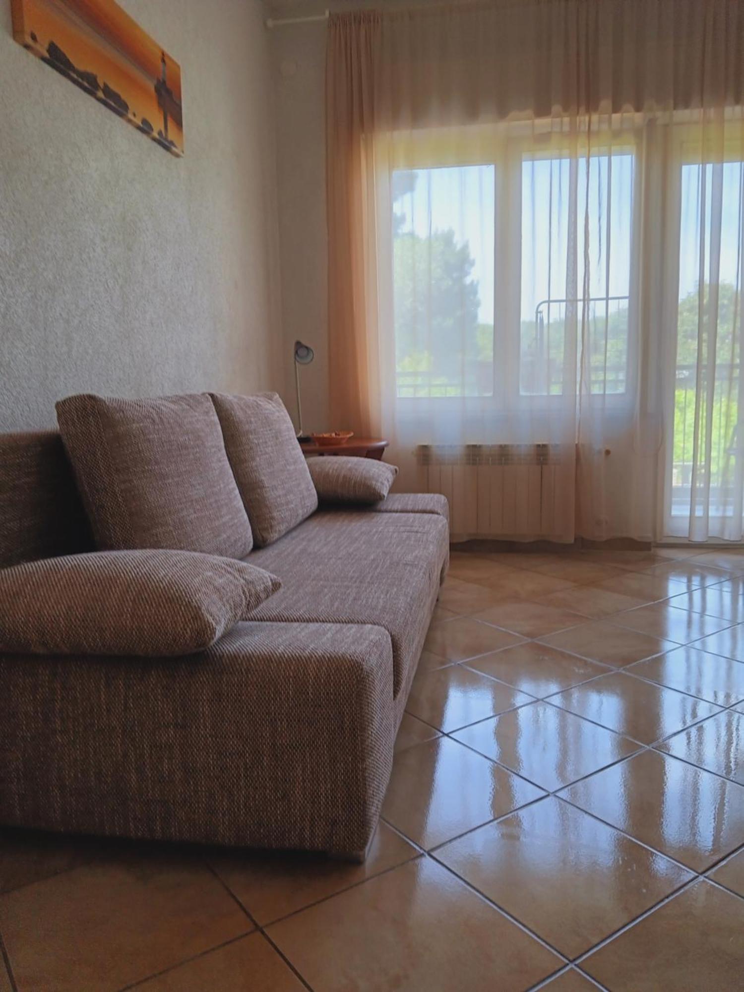 Apartments Jadranka Ivana Пула Екстериор снимка
