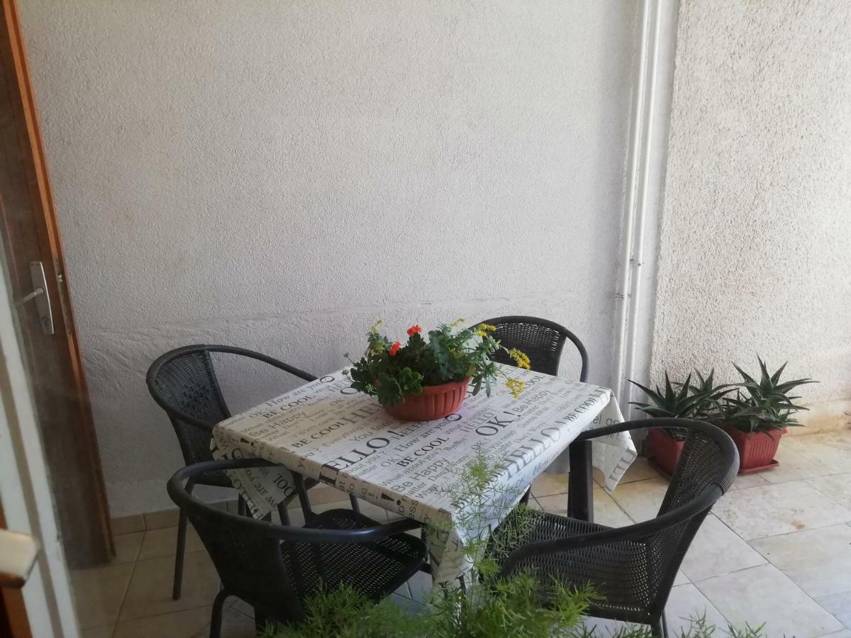 Apartments Jadranka Ivana Пула Екстериор снимка