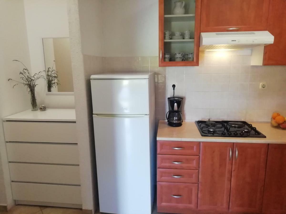 Apartments Jadranka Ivana Пула Екстериор снимка